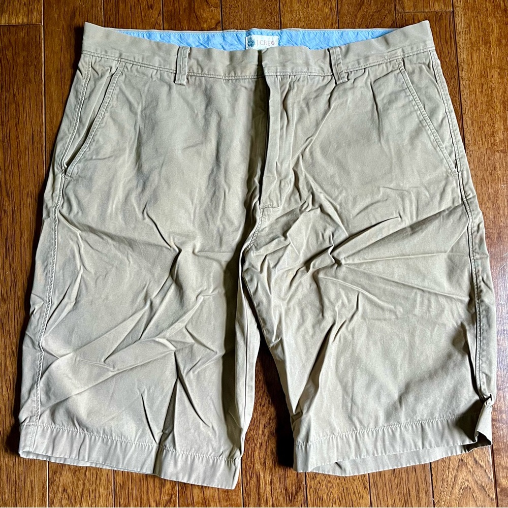 J.Crew Men’s Shorts Classic Khaki Tan Flat Front 11” Size 35